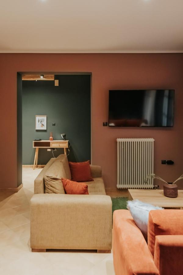 Kalavrita Krinides Apartment And Attics Dış mekan fotoğraf