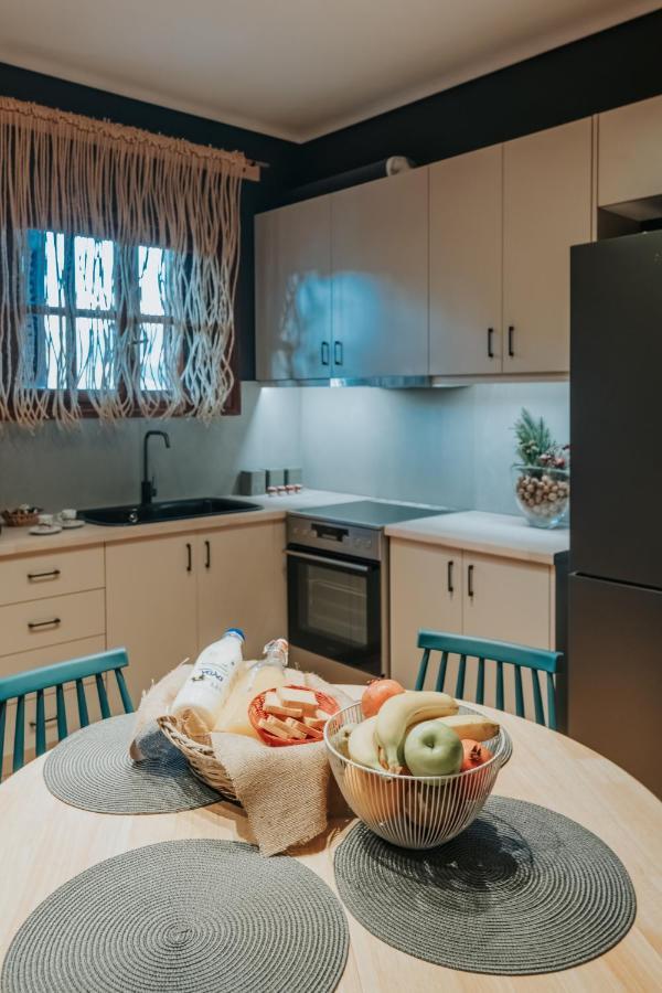 Kalavrita Krinides Apartment And Attics Dış mekan fotoğraf