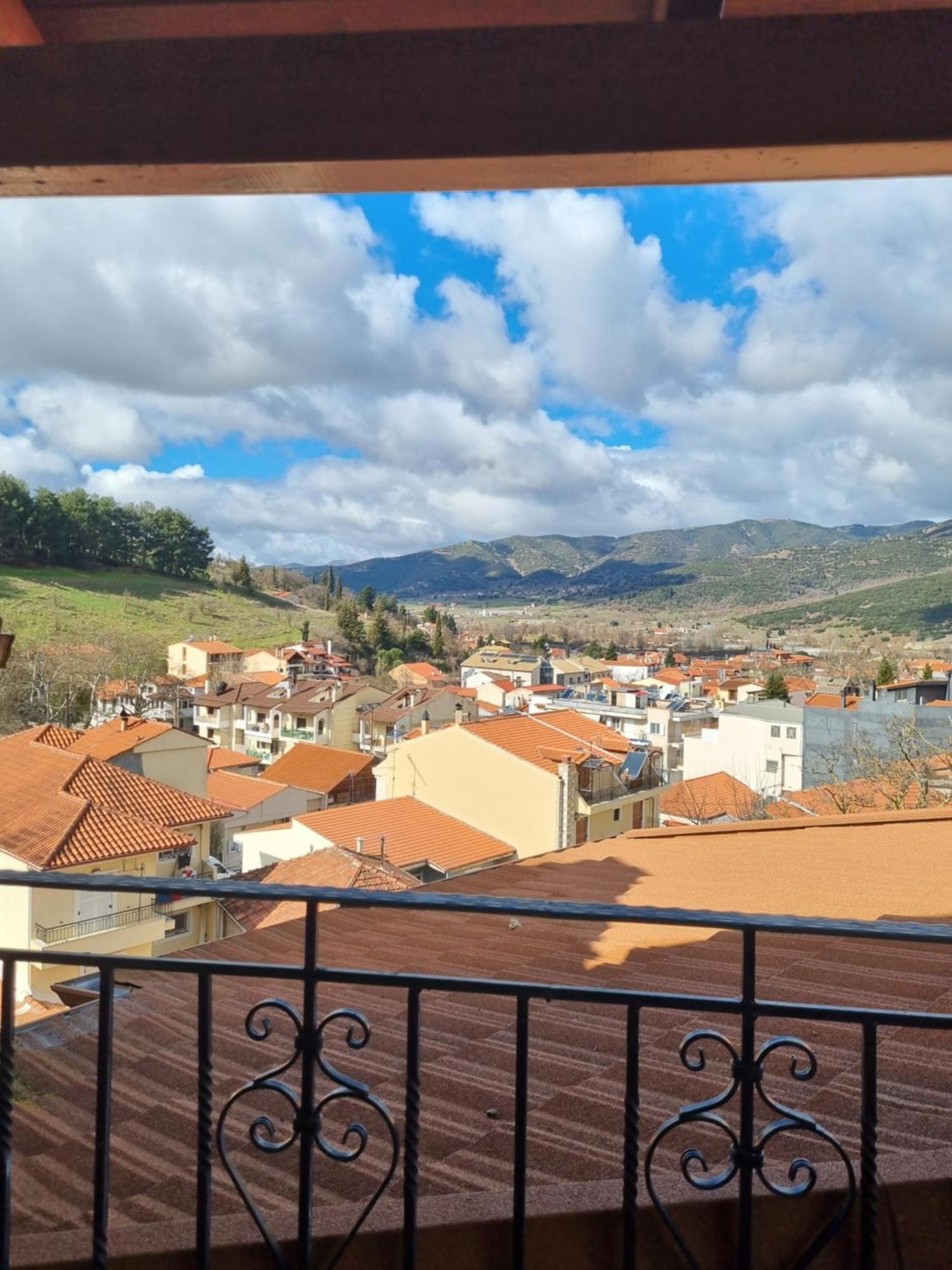 Kalavrita Krinides Apartment And Attics Dış mekan fotoğraf